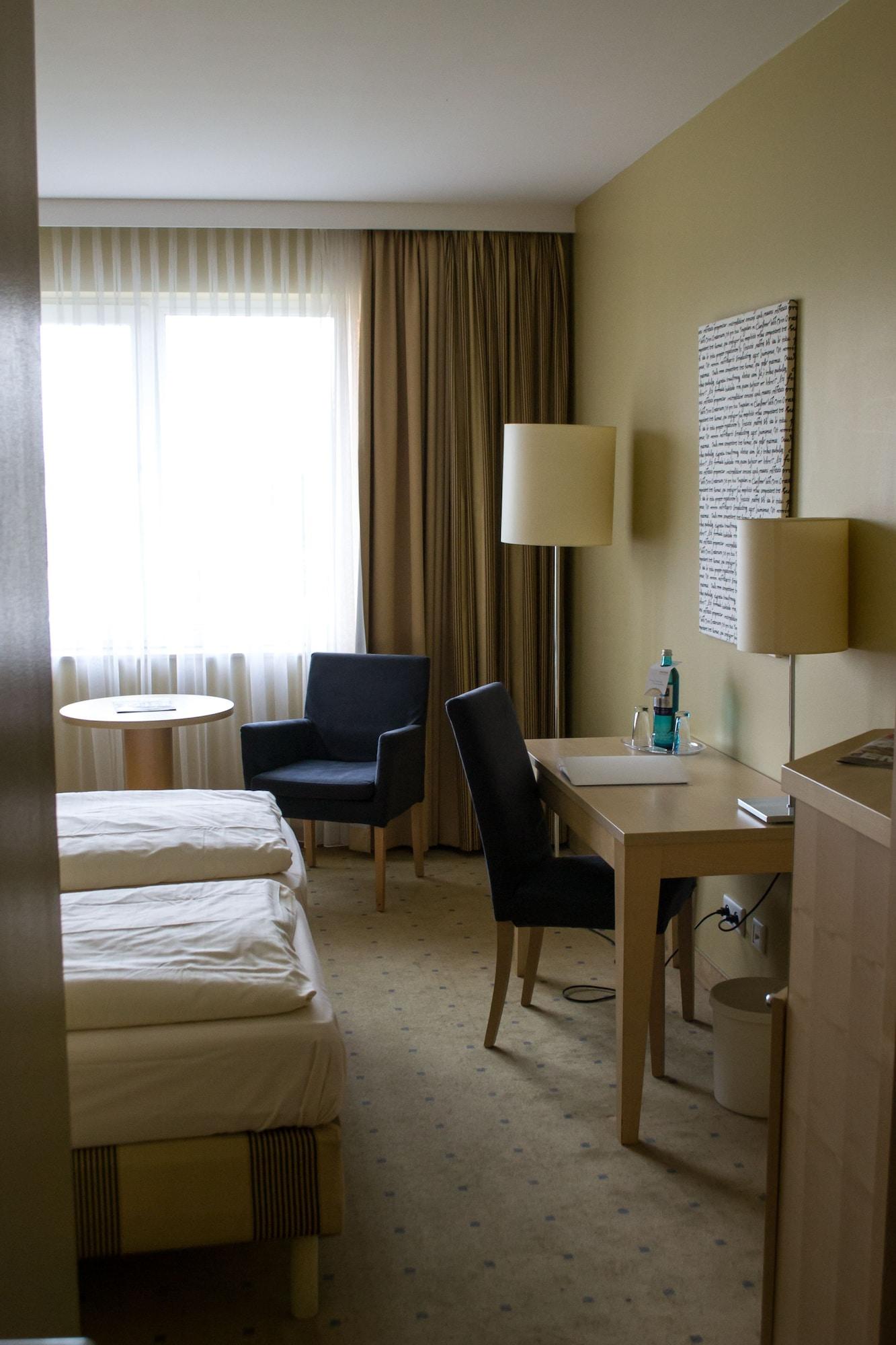 Relexa Hotel Ratingen City Экстерьер фото
