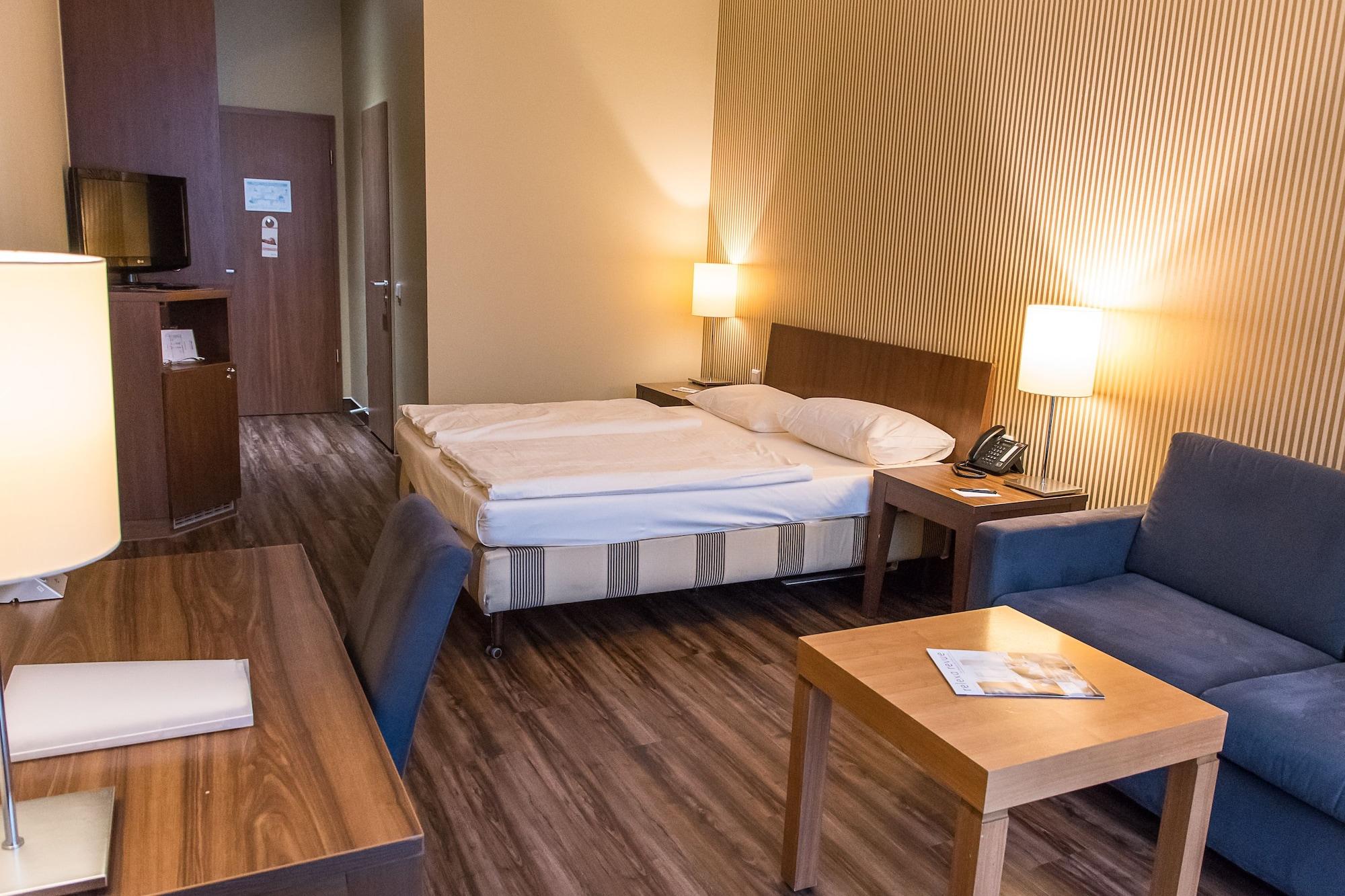 Relexa Hotel Ratingen City Экстерьер фото
