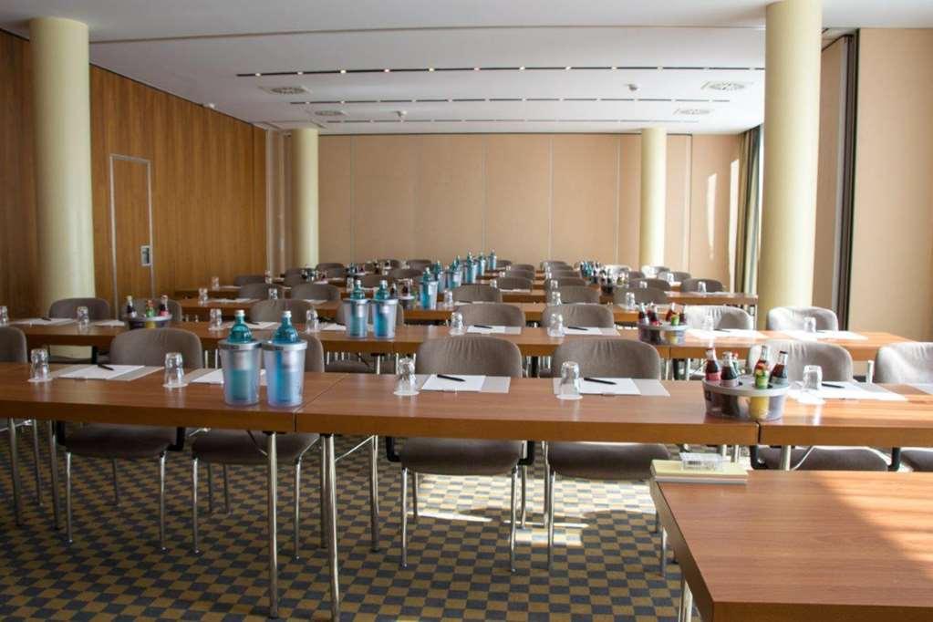Relexa Hotel Ratingen City Удобства фото