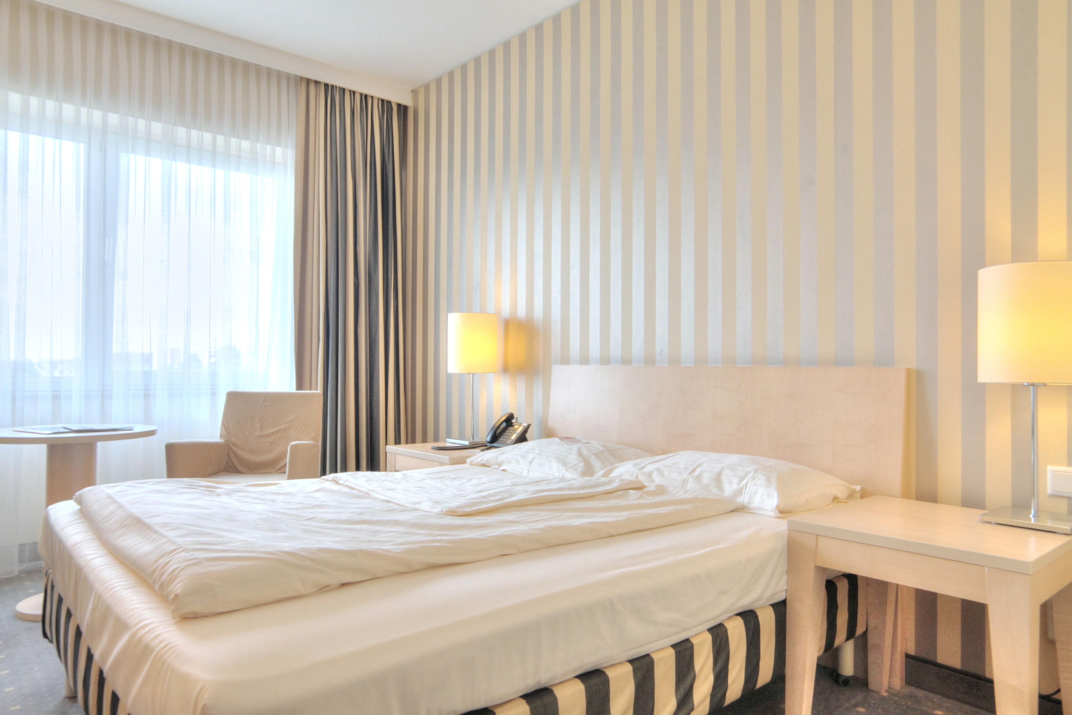 Relexa Hotel Ratingen City Экстерьер фото