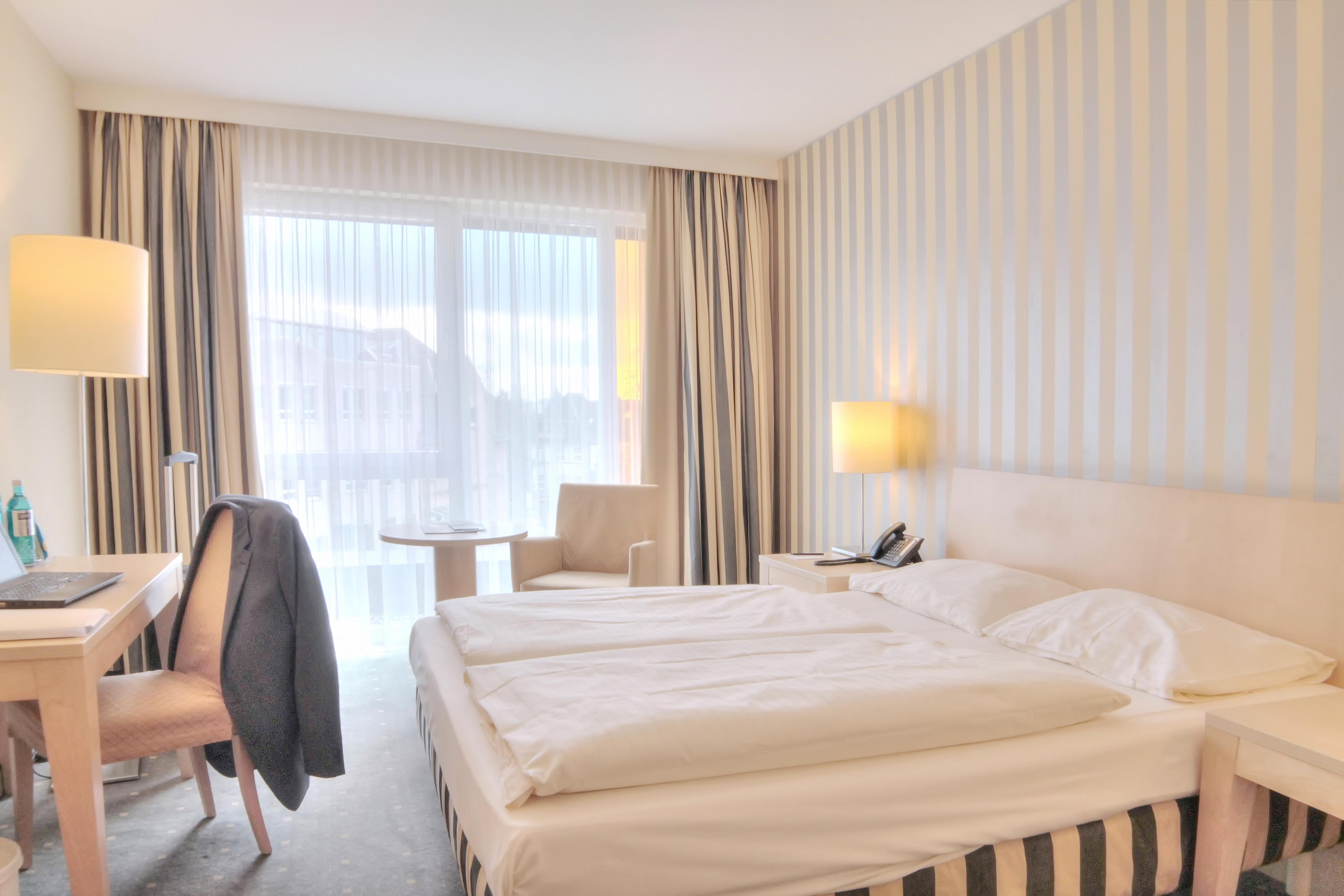 Relexa Hotel Ratingen City Экстерьер фото